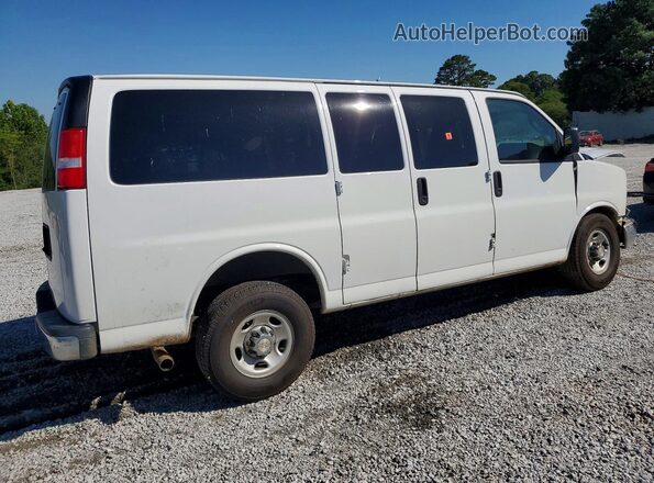 1GAWGFFG7K1218875 2019 CHEVROLET EXPRESS White უკანა მარჯვენა