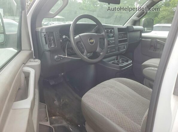 1GAWGFFG7K1220755 2019 CHEVROLET EXPRESS White Вид панелі приладів