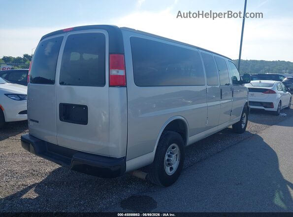 1GAZGNFG2K1324951 2019 CHEVROLET EXPRESS Серебряный Задняя правая четверть
