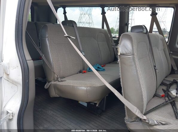 1GAZGNFP9N1286610 2022 CHEVROLET EXPRESS White Widok naklejki z numerem VIN