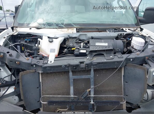 1GAZGPFG1K1262261 2019 CHEVROLET EXPRESS White Հետևի տեսք