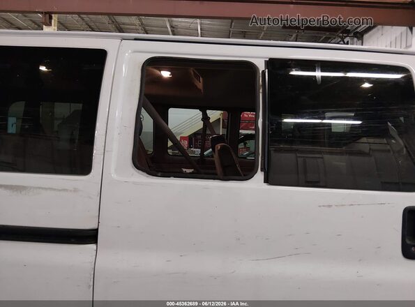 1GAZGPFG3K1239273 2019 CHEVROLET EXPRESS White Front view