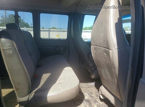 1GAZGPFG5H1222855 2017 CHEVROLET EXPRESS Черный Вид задней части салона