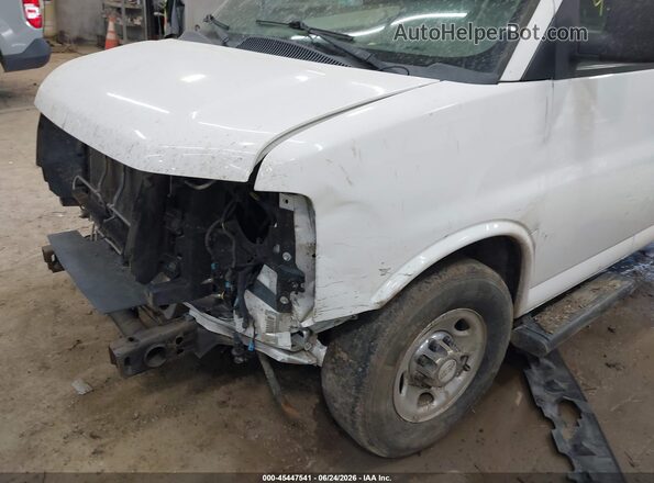 1GAZGPFG7G1313771 2016 CHEVROLET EXPRESS White Front view