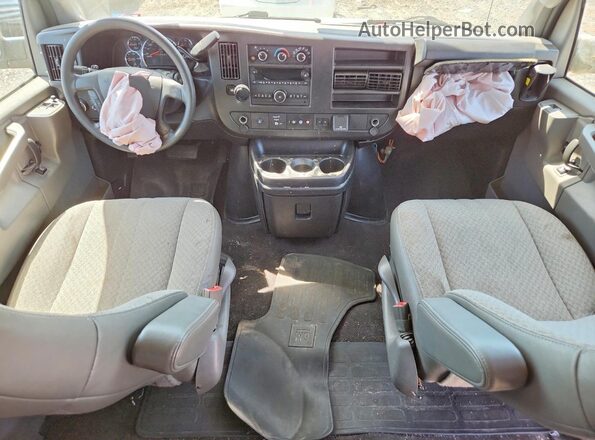 1GAZGPFG9K1368120 2019 CHEVROLET EXPRESS White Dashboard view
