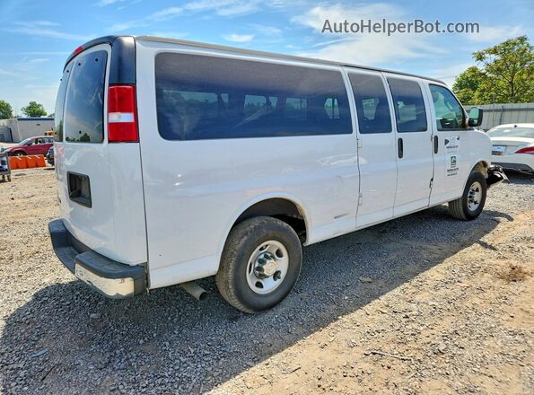 1GAZGPFG9K1368120 2019 CHEVROLET EXPRESS White Rear right