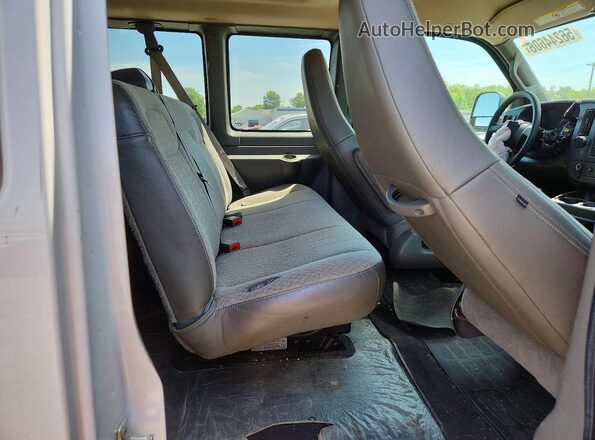 1GAZGPFG9K1368120 2019 CHEVROLET EXPRESS White Rear interior view