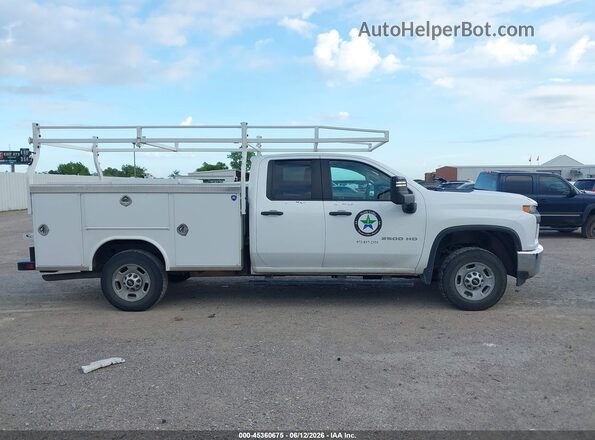 1GB2WLE78NF300554 2022 CHEVROLET SILVERADO White Vista interior trasera