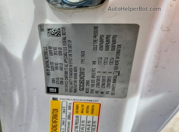 1GC0CUEG3HZ398137 2017 CHEVROLET SILVERADO White Vista del compartimento del motor