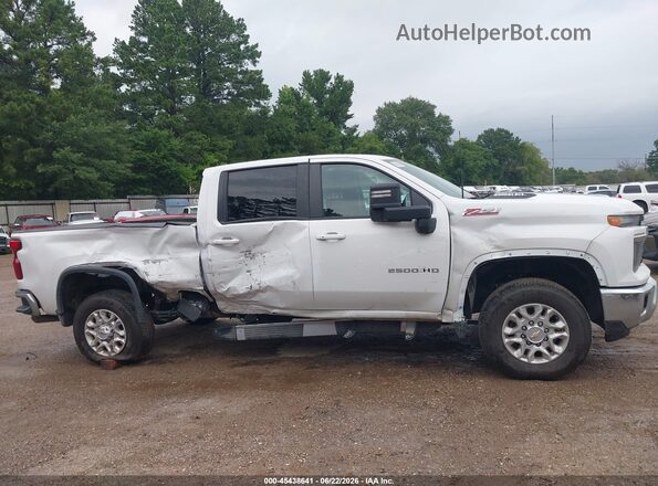 1GC1KNE75TF141097 2026 CHEVROLET SILVERADO White Սալոնի հետևի տեսք