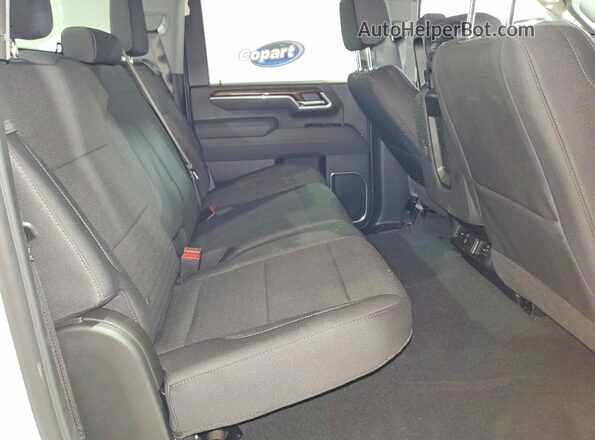 1GC1KNEY4TF246349 2026 CHEVROLET SILVERADO White უკანა სავარძლების ხედი