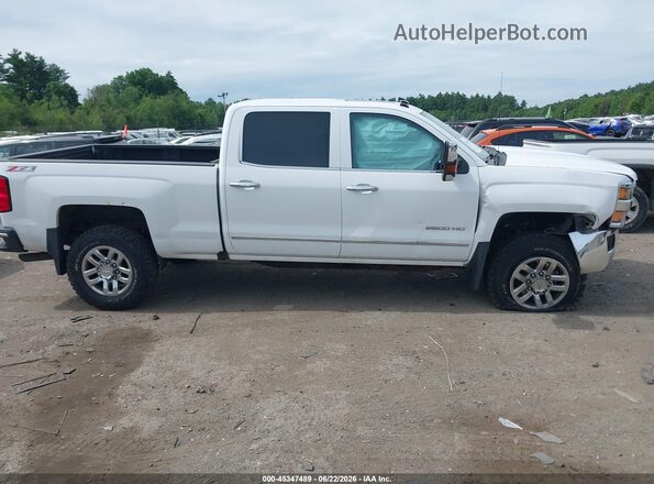 1GC1KWEG4GF164446 2016 CHEVROLET SILVERADO Белый Вид задней части салона