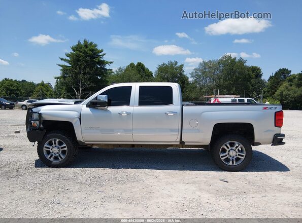 1GC1KWEY5JF246783 2018 CHEVROLET SILVERADO Silver Панорамний вид салону 360°