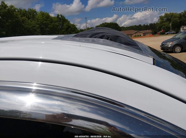 1GC1KWEY8JF106999 2018 CHEVROLET SILVERADO White 