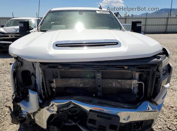 1GC1YNEY6MF300217 2021 CHEVROLET SILVERADO White Widok wnętrza z tyłu