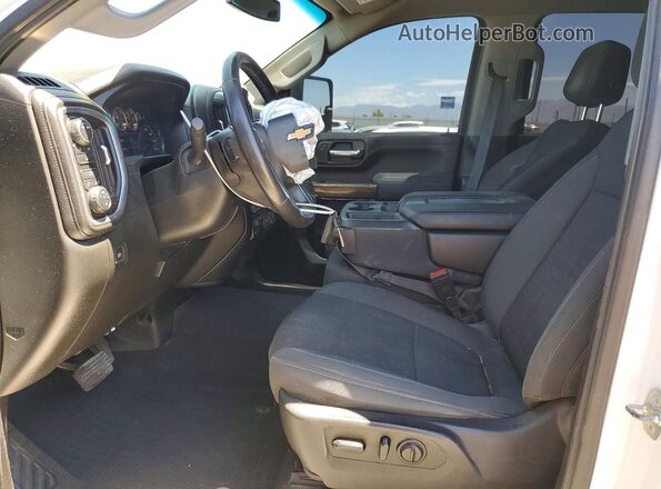 1GC1YNEY6MF300217 2021 CHEVROLET SILVERADO White Widok wnętrza z przodu