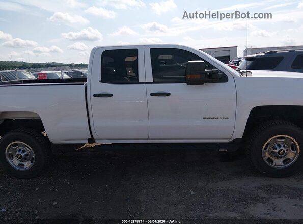 1GC2KUEG7JZ320767 2018 CHEVROLET SILVERADO Белый Вид задней части салона