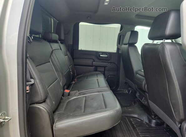 1GC4YLE73LF258094 2020 CHEVROLET SILVERADO Silver Widok tylnych siedzeń
