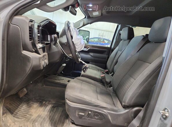 1GC4YNEY1RF292936 2024 CHEVROLET SILVERADO Silver Вид салону спереду