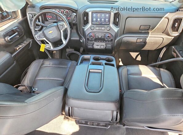 1GC4YPEY6NF132072 2022 CHEVROLET SILVERADO Серебряный Вид панели приборов