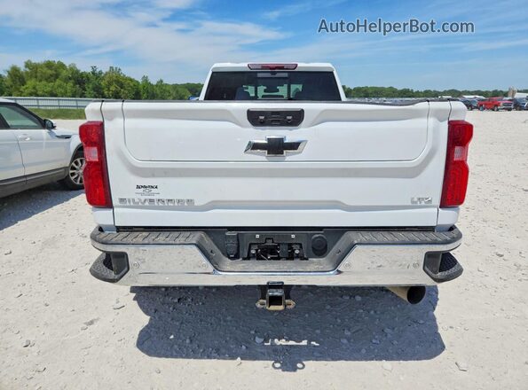 1GC4YUEY7RF196447 2024 CHEVROLET SILVERADO White Widok z tyłu
