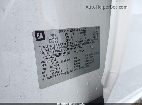 1GCGSBEA2H1257043 2017 CHEVROLET COLORADO White Вид підкапотного простору