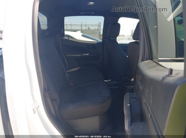 1GCGSBEC6R1219754 2024 CHEVROLET COLORADO White VIN կոդի պիտակի տեսք