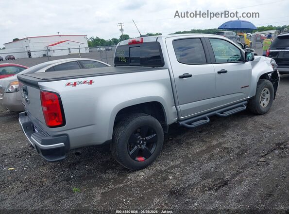 1GCGTCEN2J1146911 2018 CHEVROLET COLORADO Серебряный Задняя правая четверть