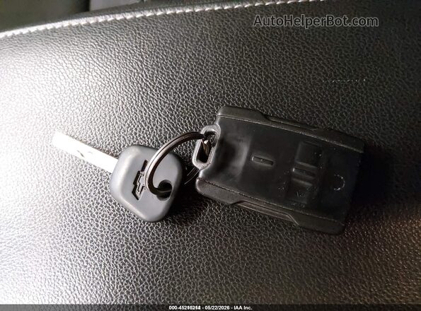 1GCGTCEN3J1272971 2018 CHEVROLET COLORADO Silver 