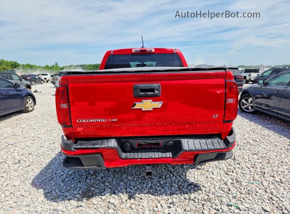 1GCGTCEN6J1102183 2018 CHEVROLET COLORADO Red Widok z tyłu