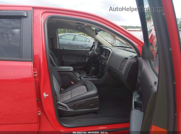 1GCGTDEN2K1135351 2019 CHEVROLET COLORADO Красный Вид салона спереди