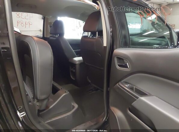 1GCGTDEN4J1181732 2018 CHEVROLET COLORADO Black VIN կոդի պիտակի տեսք