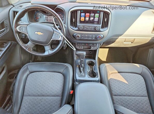 1GCGTDEN8H1195353 2017 CHEVROLET COLORADO Red Vista del salpicadero