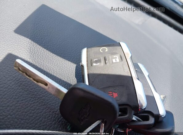 1GCGTDEN8J1228390 2018 CHEVROLET COLORADO Синий Вид панели приборов