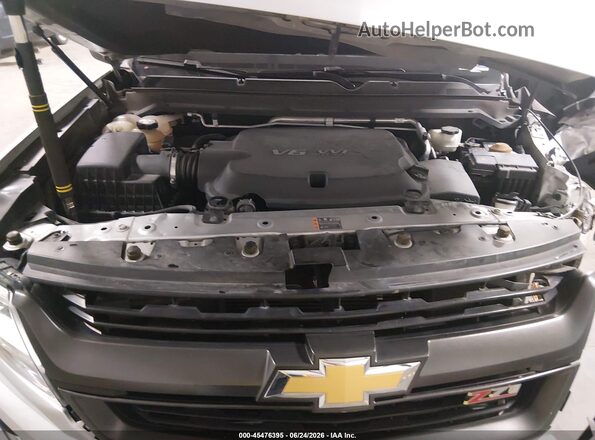 1GCGTDEN9J1173044 2018 CHEVROLET COLORADO Серебряный Вид сзади