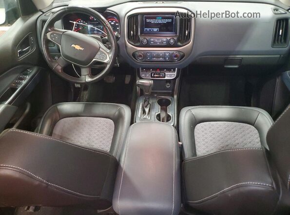 1GCGTDENXH1252006 2017 CHEVROLET COLORADO Silver წინა პანელის ხედი