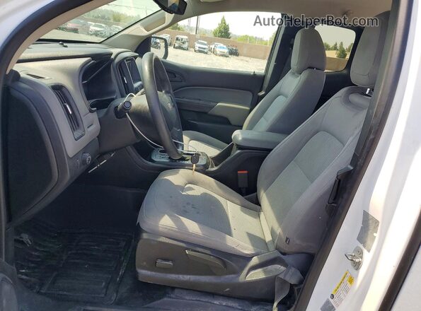 1GCHSBEAXG1344966 2016 CHEVROLET UNKNOWN Белый Вид салона спереди