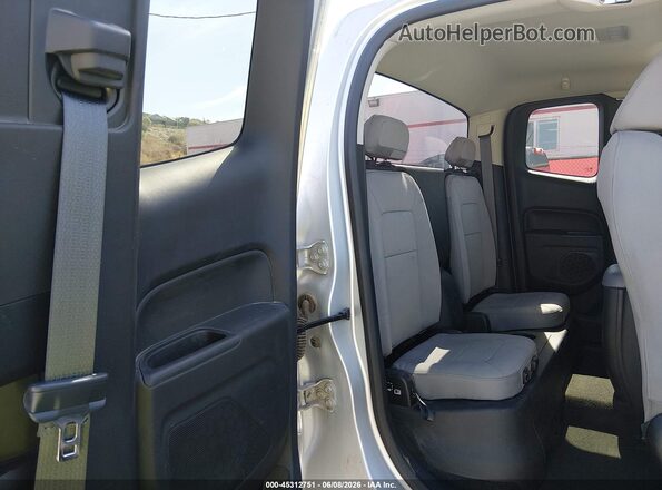 1GCHTBEAXG1307929 2016 CHEVROLET COLORADO Silver 