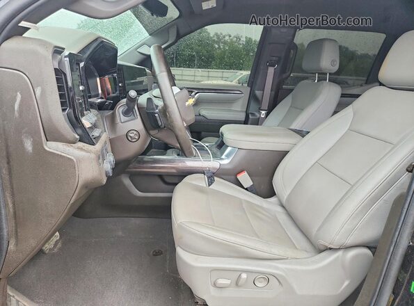 1GCPAEE81RZ184638 2024 CHEVROLET SILVERADO Черный 