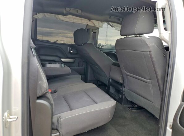 1GCPCREC1JF215592 2018 CHEVROLET SILVERADO Gray Rear seats view