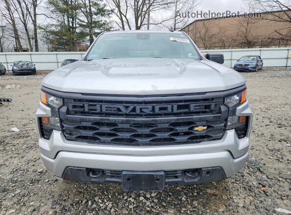 1GCPDBEK3NZ564687 2022 CHEVROLET SILVERADO Silver Widok z przodu