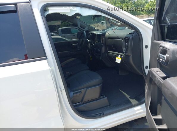 1GCPKBEK4TZ116025 2026 CHEVROLET SILVERADO Белый Вид салона спереди
