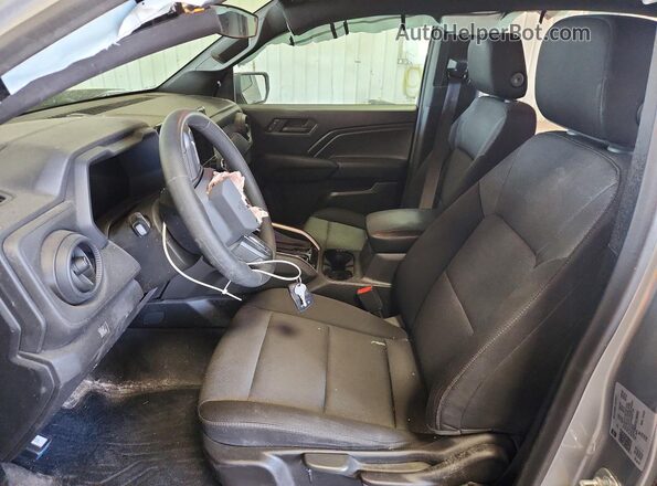 1GCPSBEK0S1166403 2025 CHEVROLET COLORADO Серый Вид салона спереди