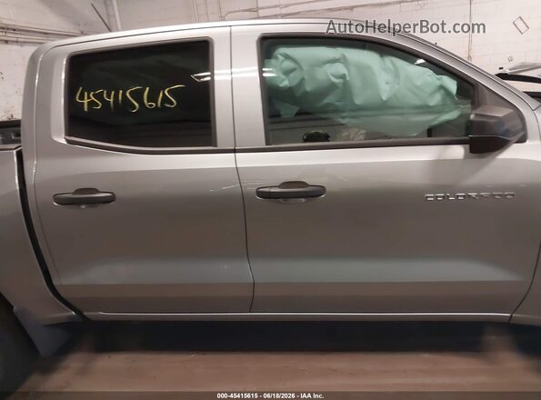 1GCPSBEK0T1160523 2026 CHEVROLET COLORADO Серебряный Вид задней части салона