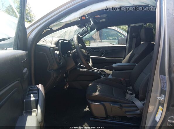 1GCPSBEK6S1129386 2025 CHEVROLET COLORADO Gray Вид салону спереду