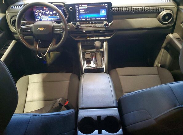 1GCPSBEKXS1227577 2025 CHEVROLET COLORADO White Вид панелі приладів
