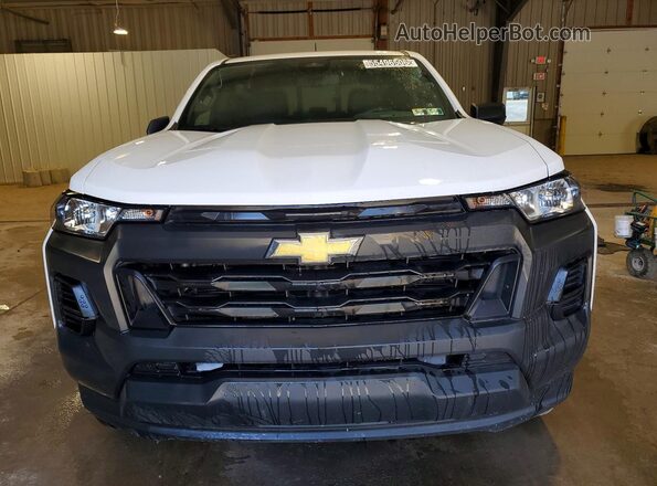 1GCPSBEKXS1227577 2025 CHEVROLET COLORADO White Вид спереду
