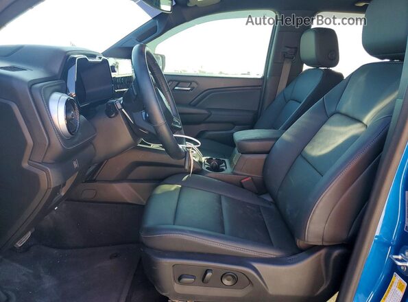 1GCPTCEK2R1123680 2024 CHEVROLET COLORADO Синий Вид салона спереди