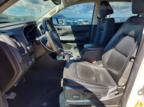 1GCPTEE14M1189157 2021 CHEVROLET COLORADO Белый Вид салона спереди