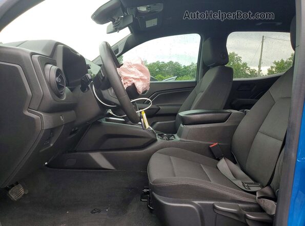 1GCPTEEK5P1147139 2023 CHEVROLET COLORADO Blue Widok wnętrza z przodu